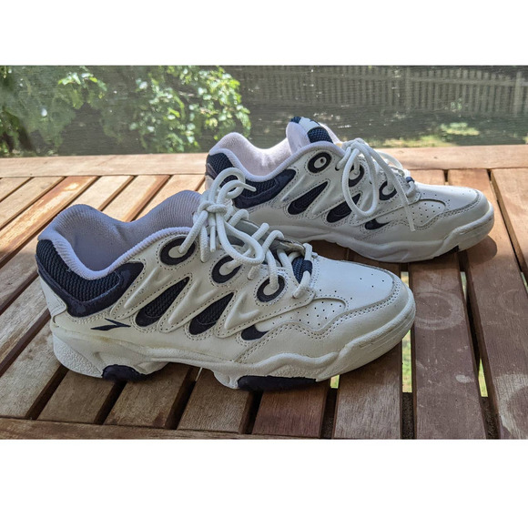 Vintage Brooks white sneakers shoes Style 71861 Women's Size 6 - Picture 3 of 9